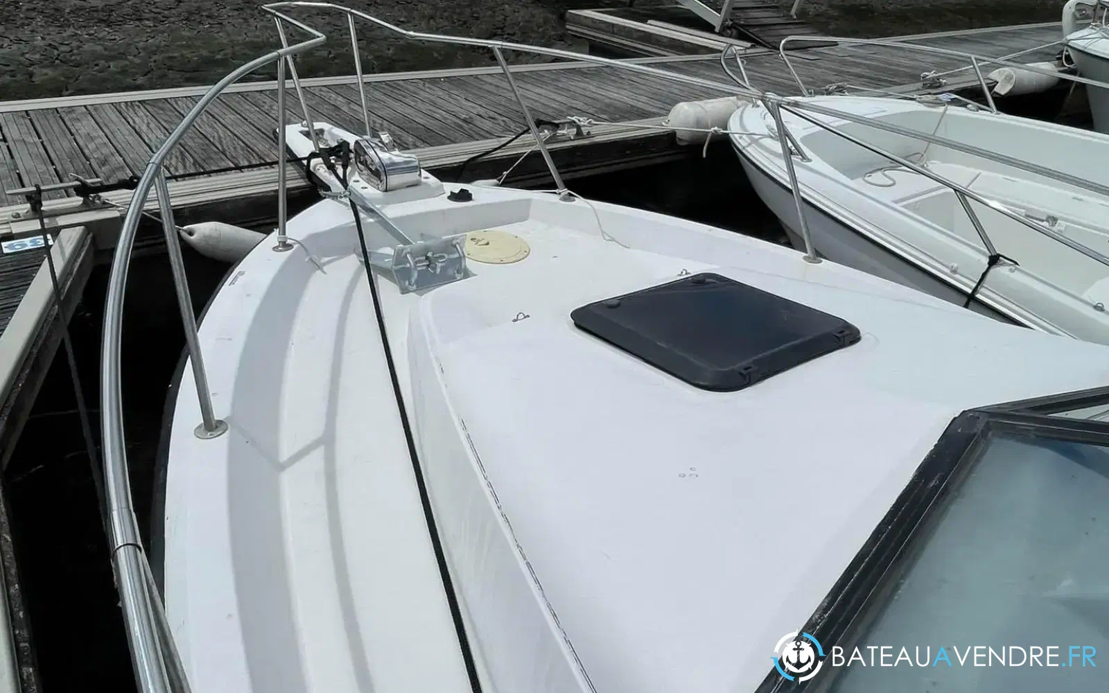 slider 2 Bayliner Trophy 2352 WA