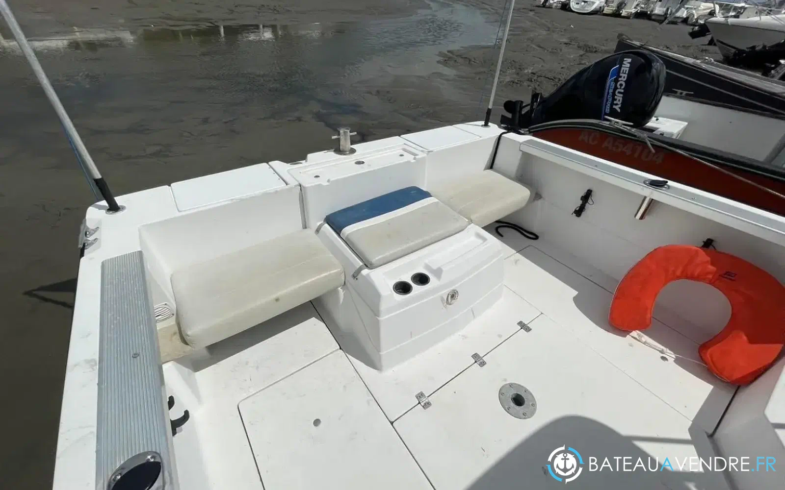 slider 5 Bayliner Trophy 2352 WA