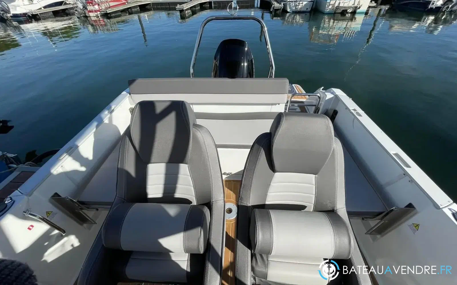 slider 8 Jeanneau Cap Camarat 6.5 CC Serie 3