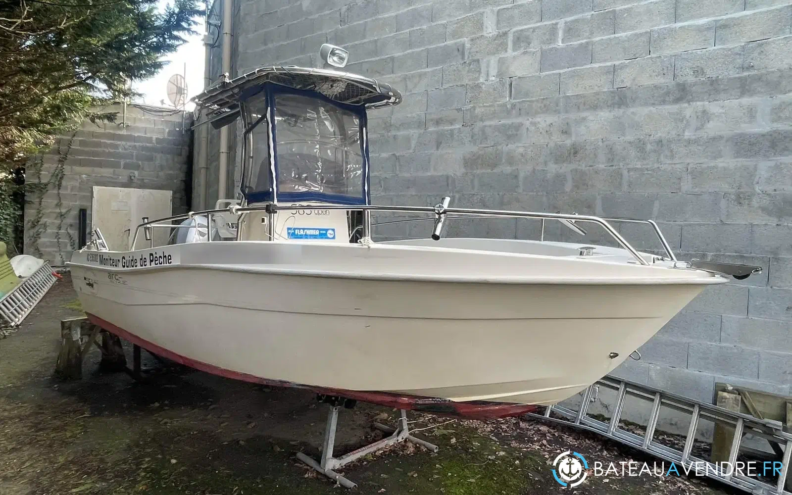 slider 0 Arc Eyre 585 Open