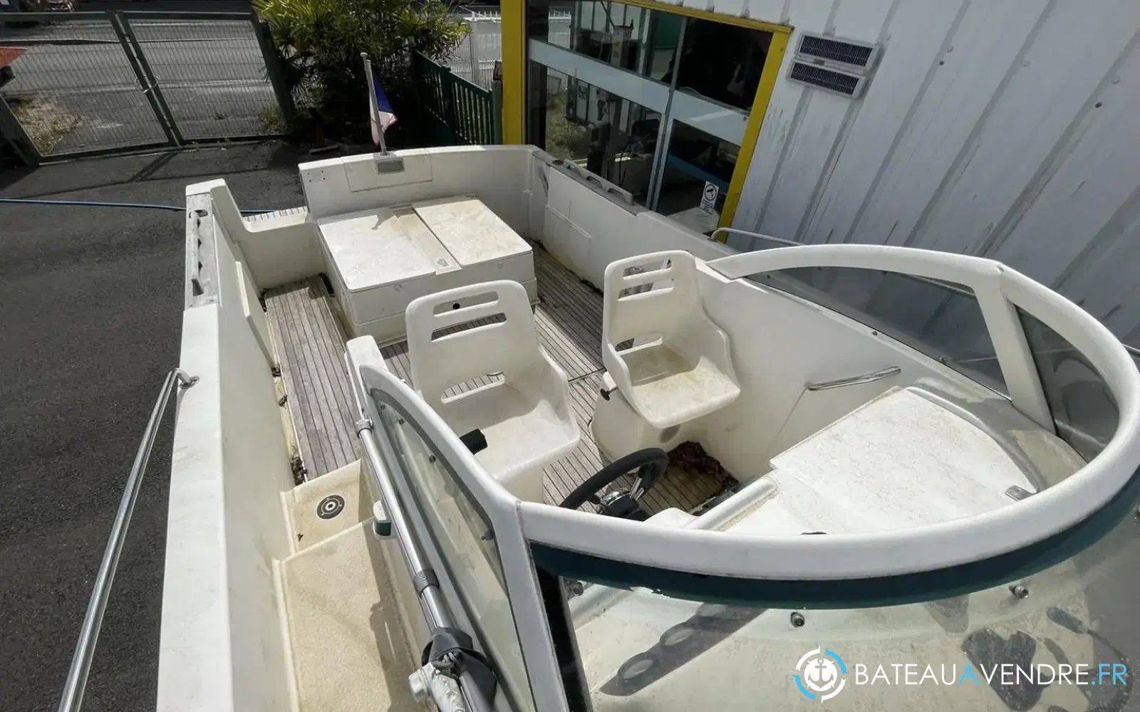 slider 8 Beneteau Ombrine 700