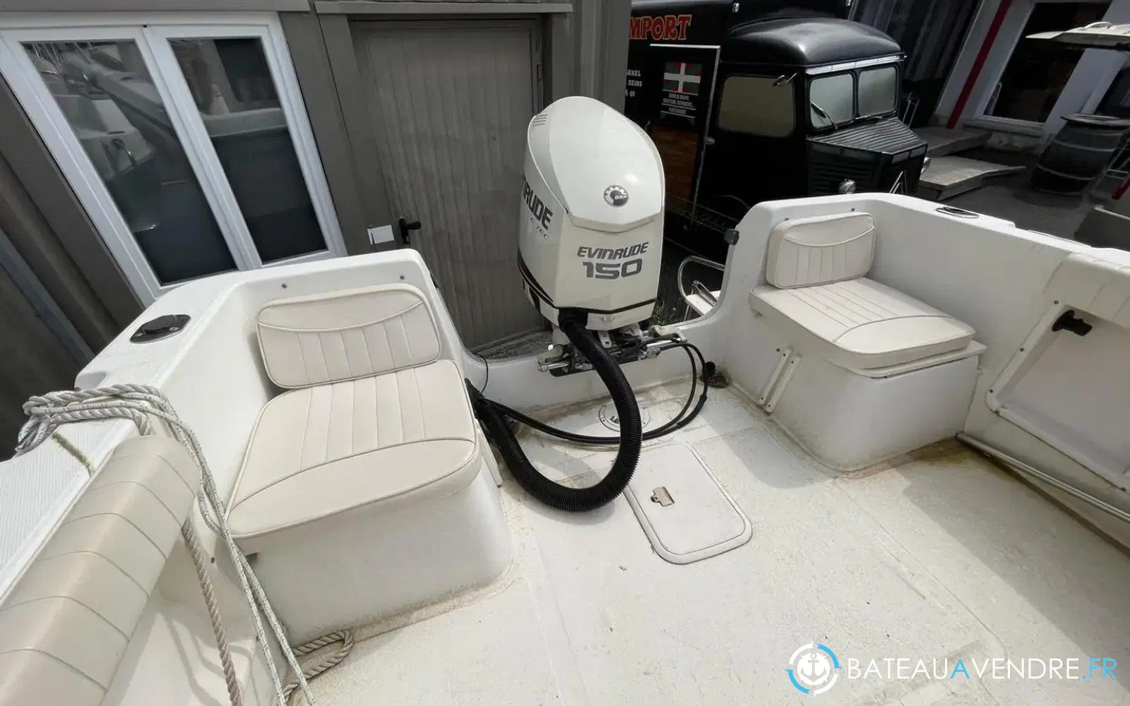 slider 4 Glastron SF 213