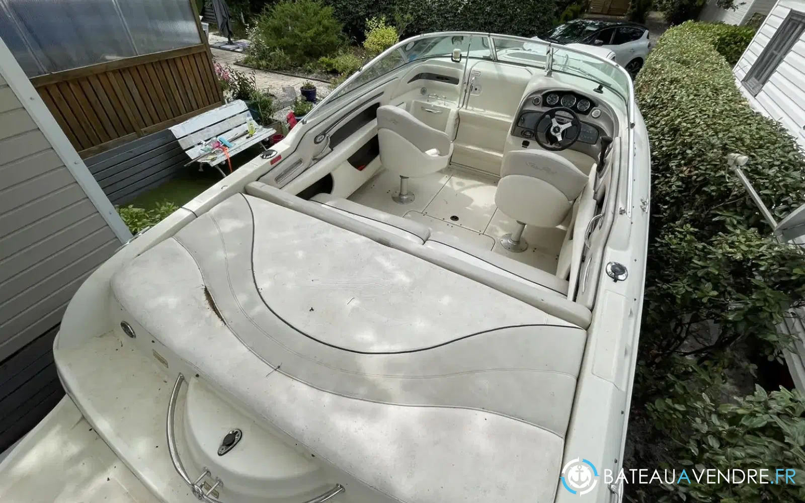 slider 15 Sea Ray 210 Overnighter