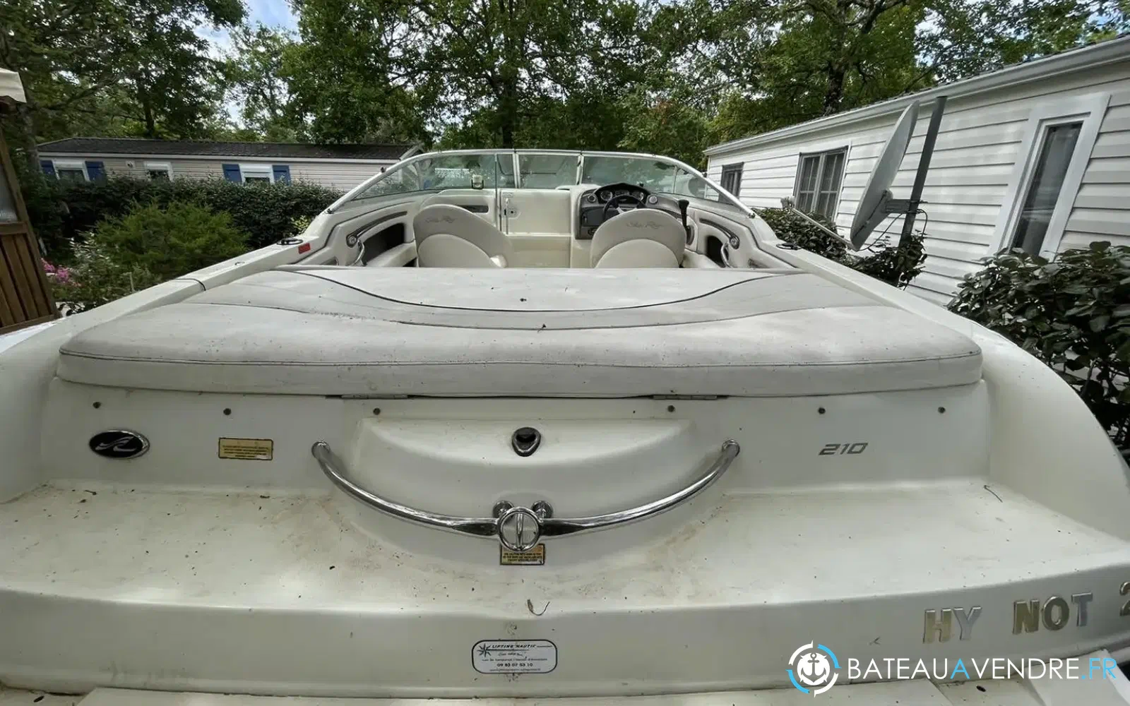 slider 16 Sea Ray 210 Overnighter