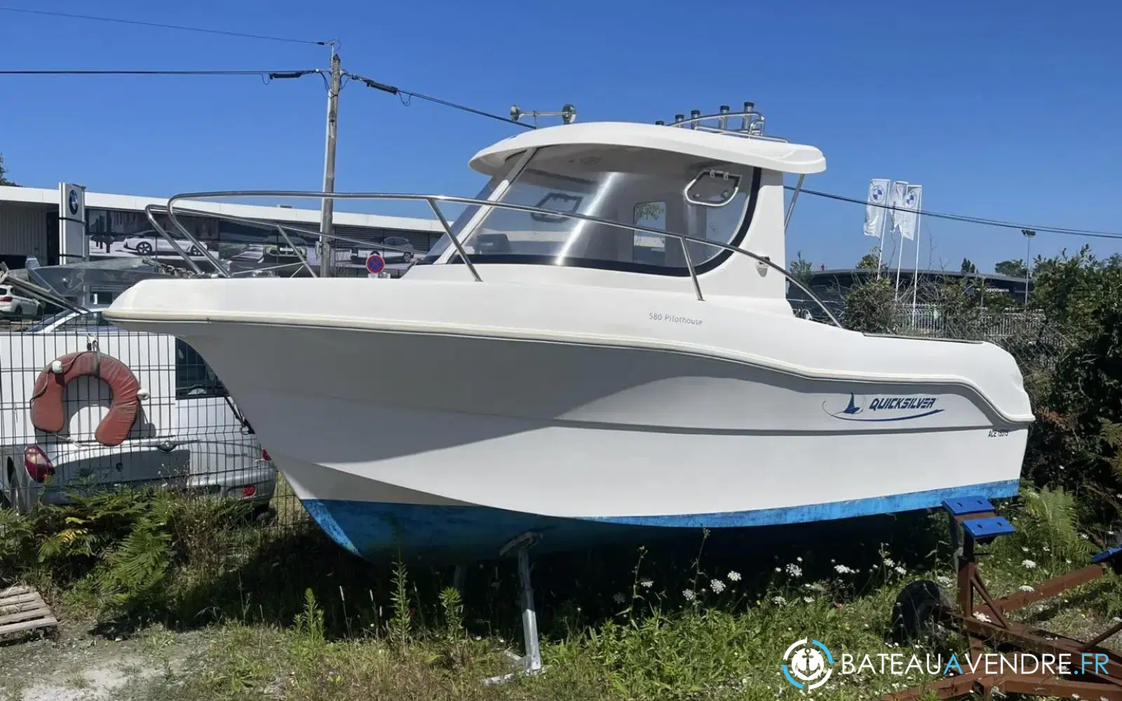 slider 0 Quicksilver 580 Pilothouse