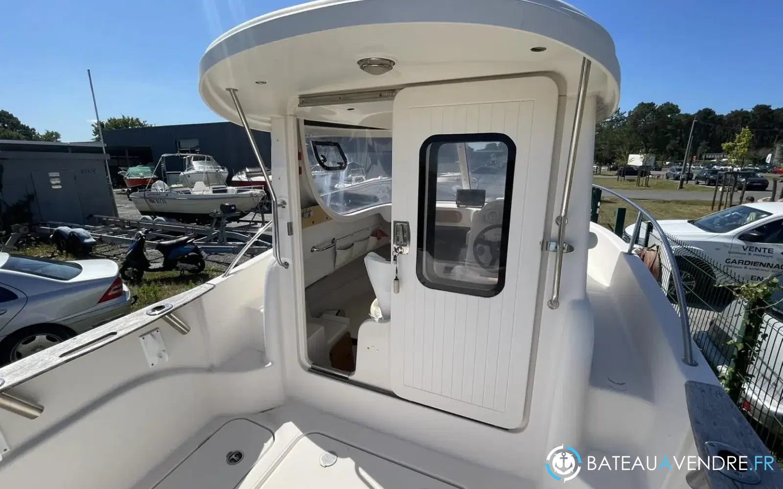 slider 6 Quicksilver 580 Pilothouse