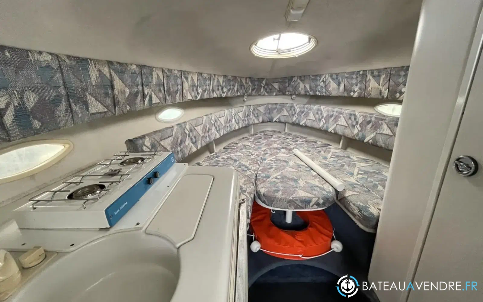 slider 10 Chris Craft Crowne 262