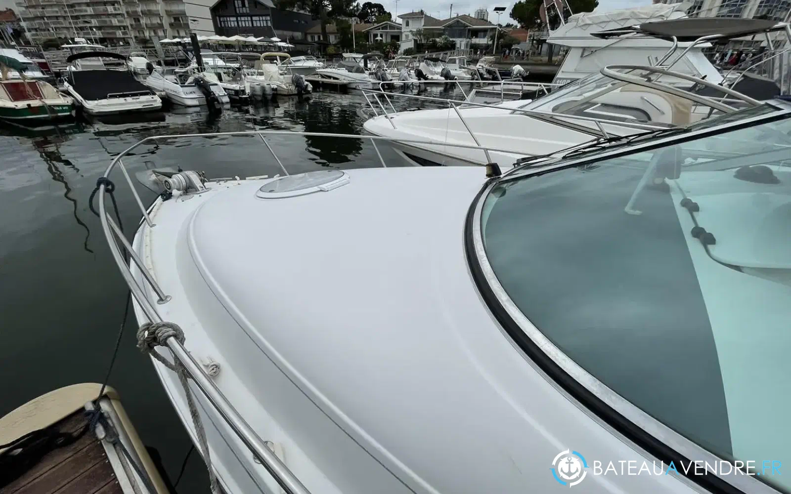 slider 3 Chris Craft Crowne 262