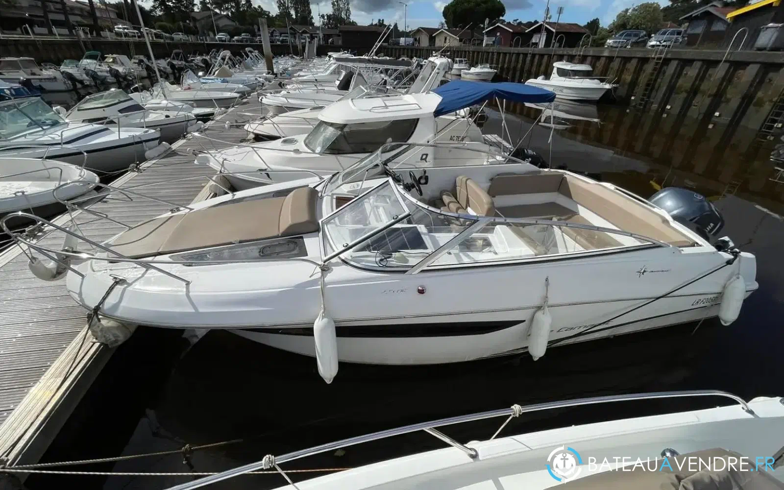 slider 4 Jeanneau Cap Camarat 7.5 DC
