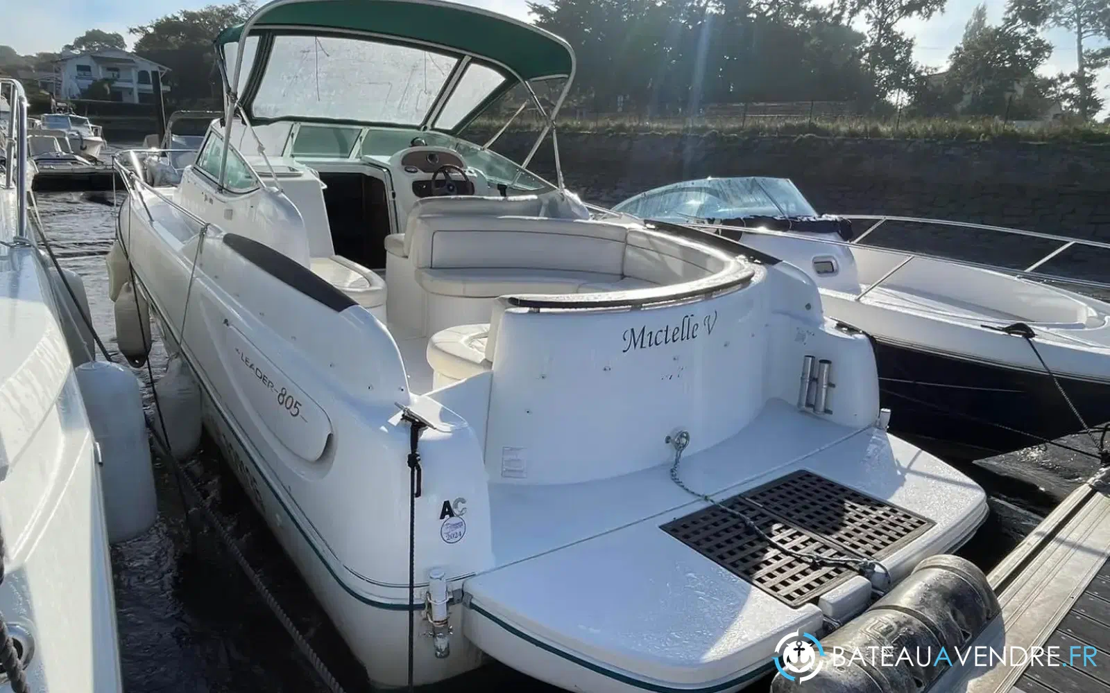 slider 2 Jeanneau Leader 805