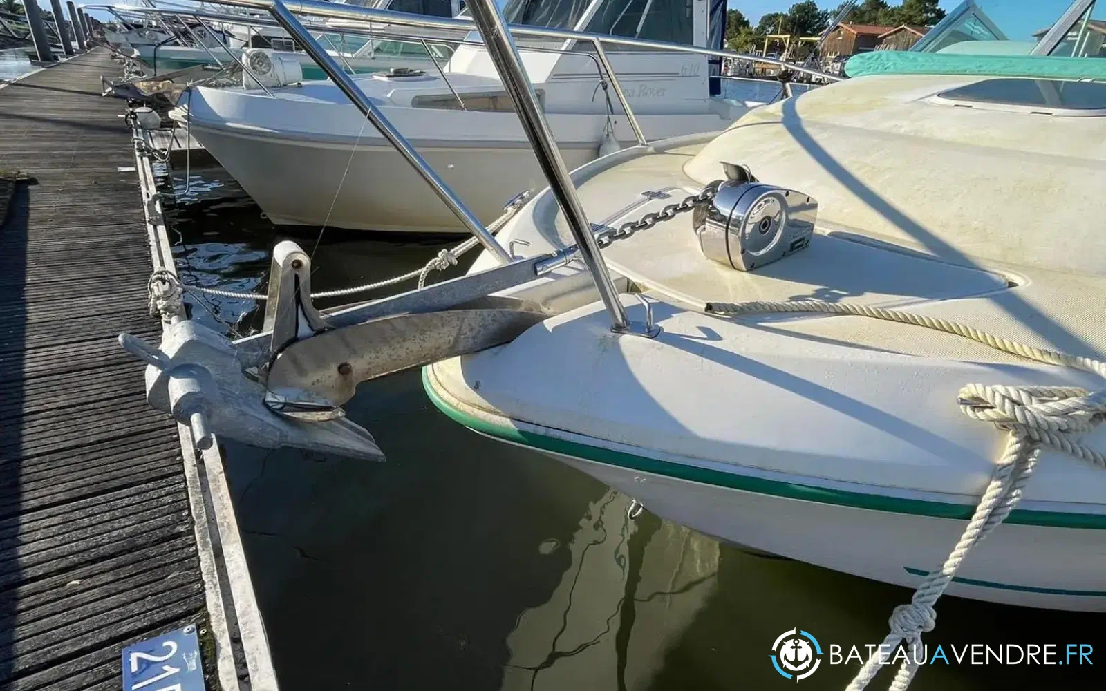 slider 6 Jeanneau Leader 705