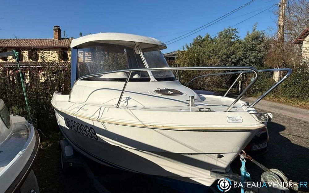 Quicksilver 530 Pilothouse photo 2