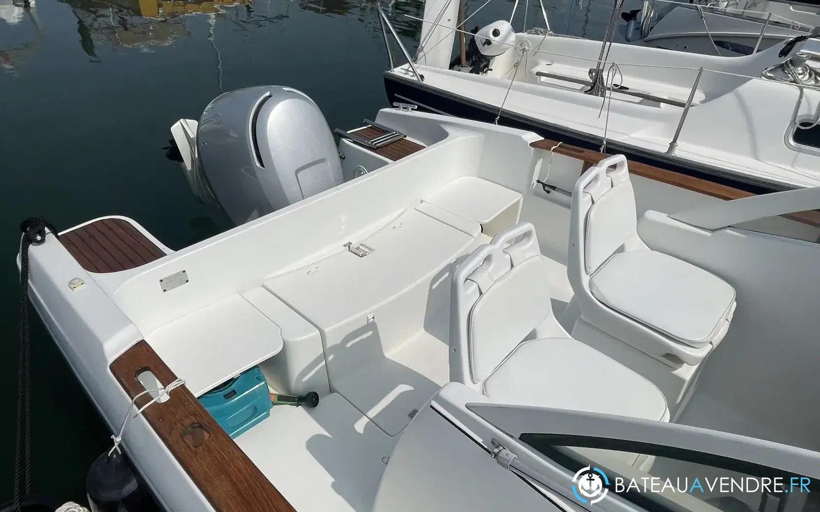 slider 3 Beneteau Ombrine 630