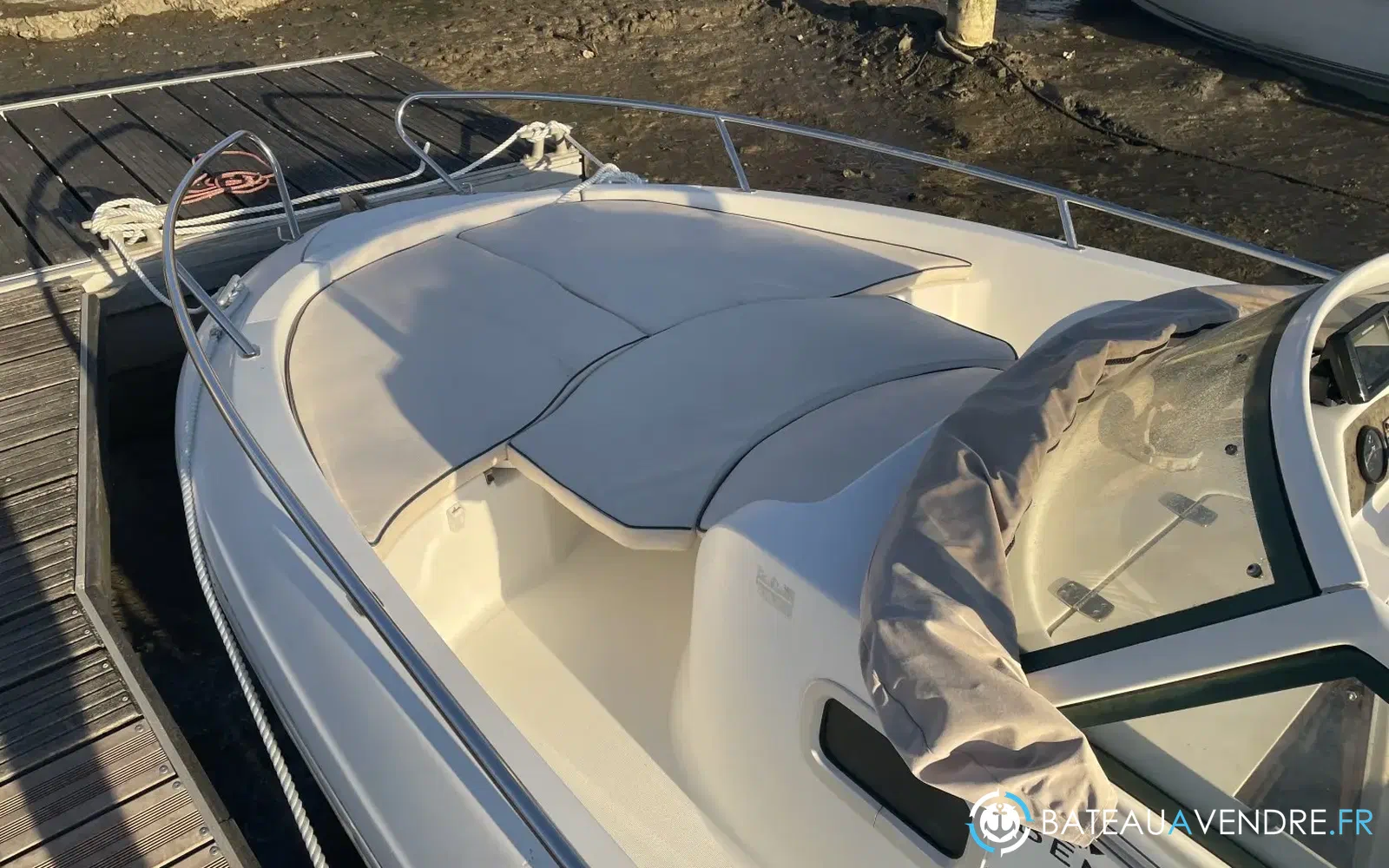 slider 5 Beneteau Ombrine 630