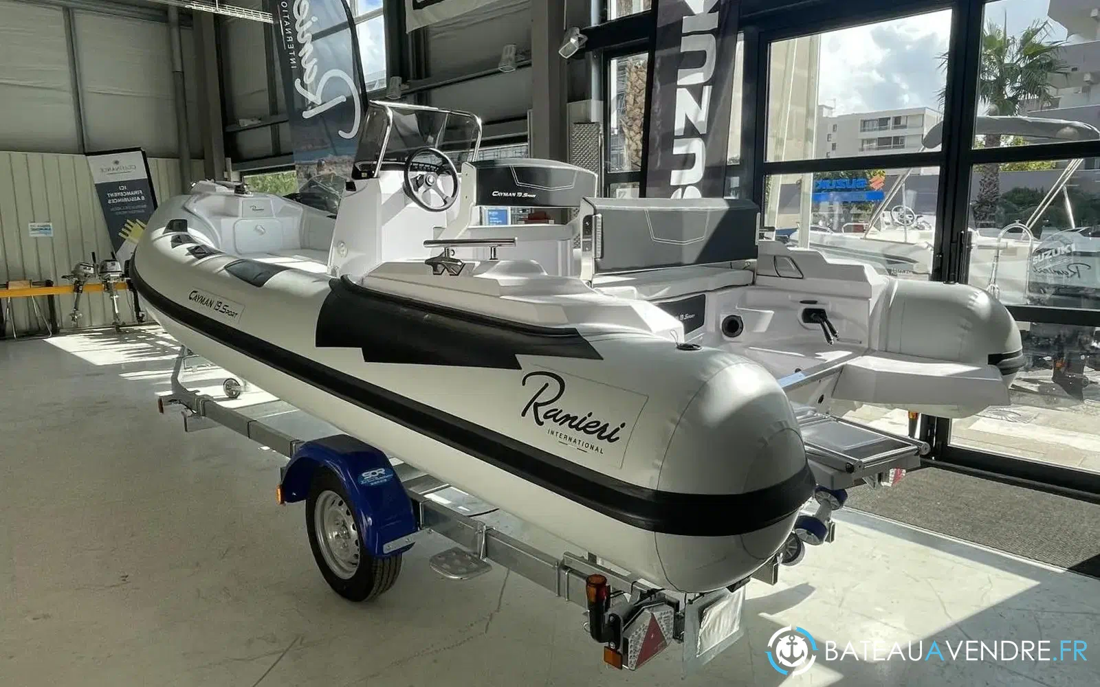 slider 2 Ranieri Cayman 19 S
