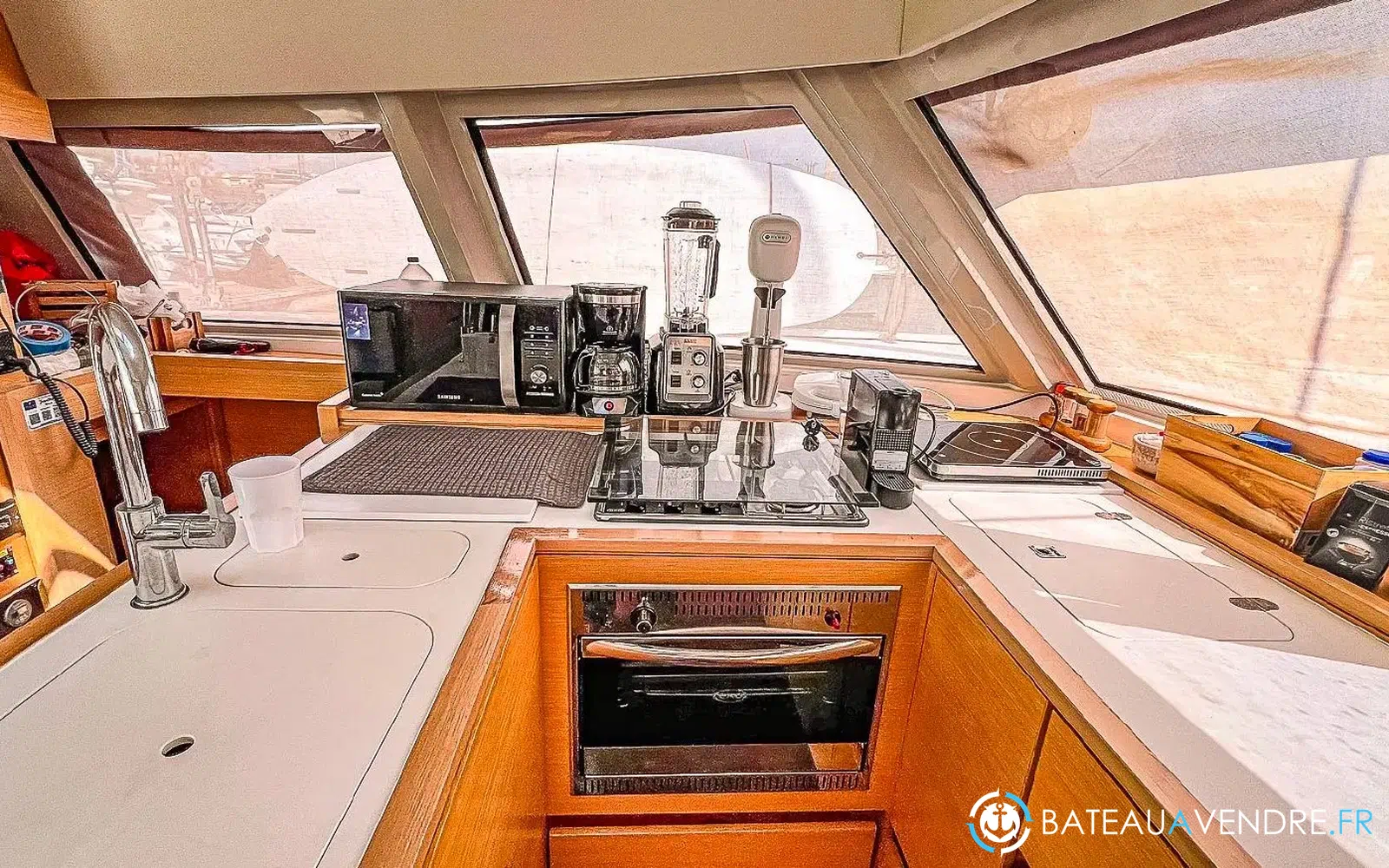 slider 12 Nautitech 46 Fly