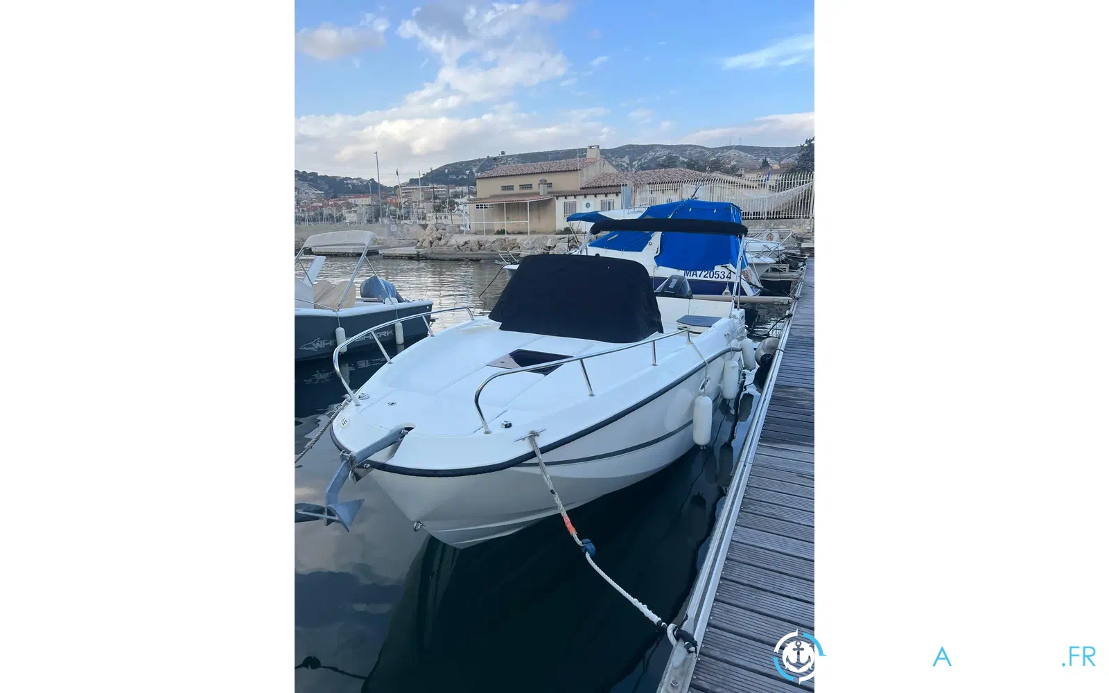 slider 24 Quicksilver Activ 755 Sundeck