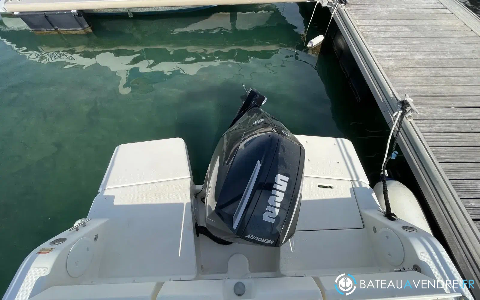 slider 27 Quicksilver Activ 755 Sundeck
