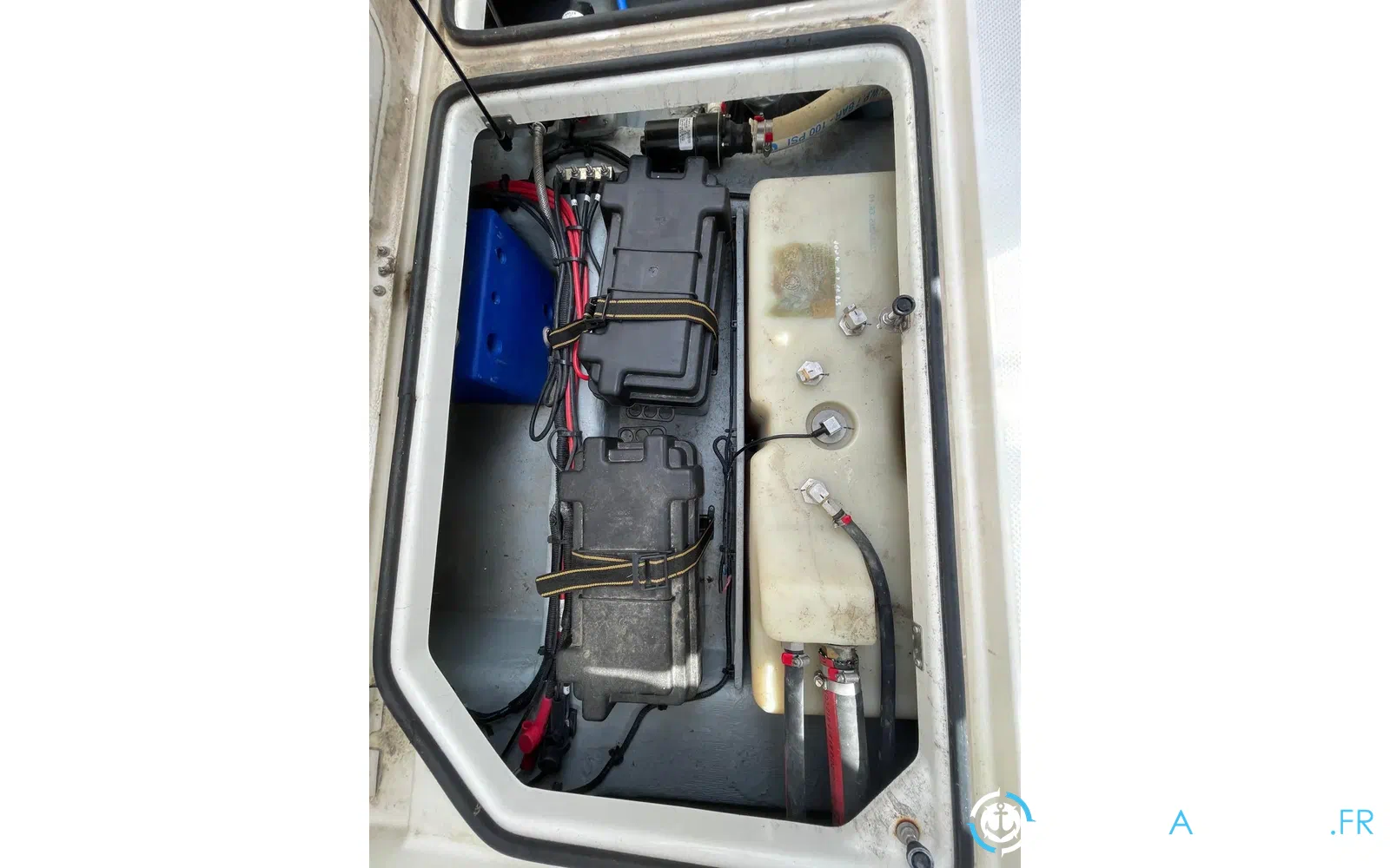 slider 31 Quicksilver Activ 755 Sundeck