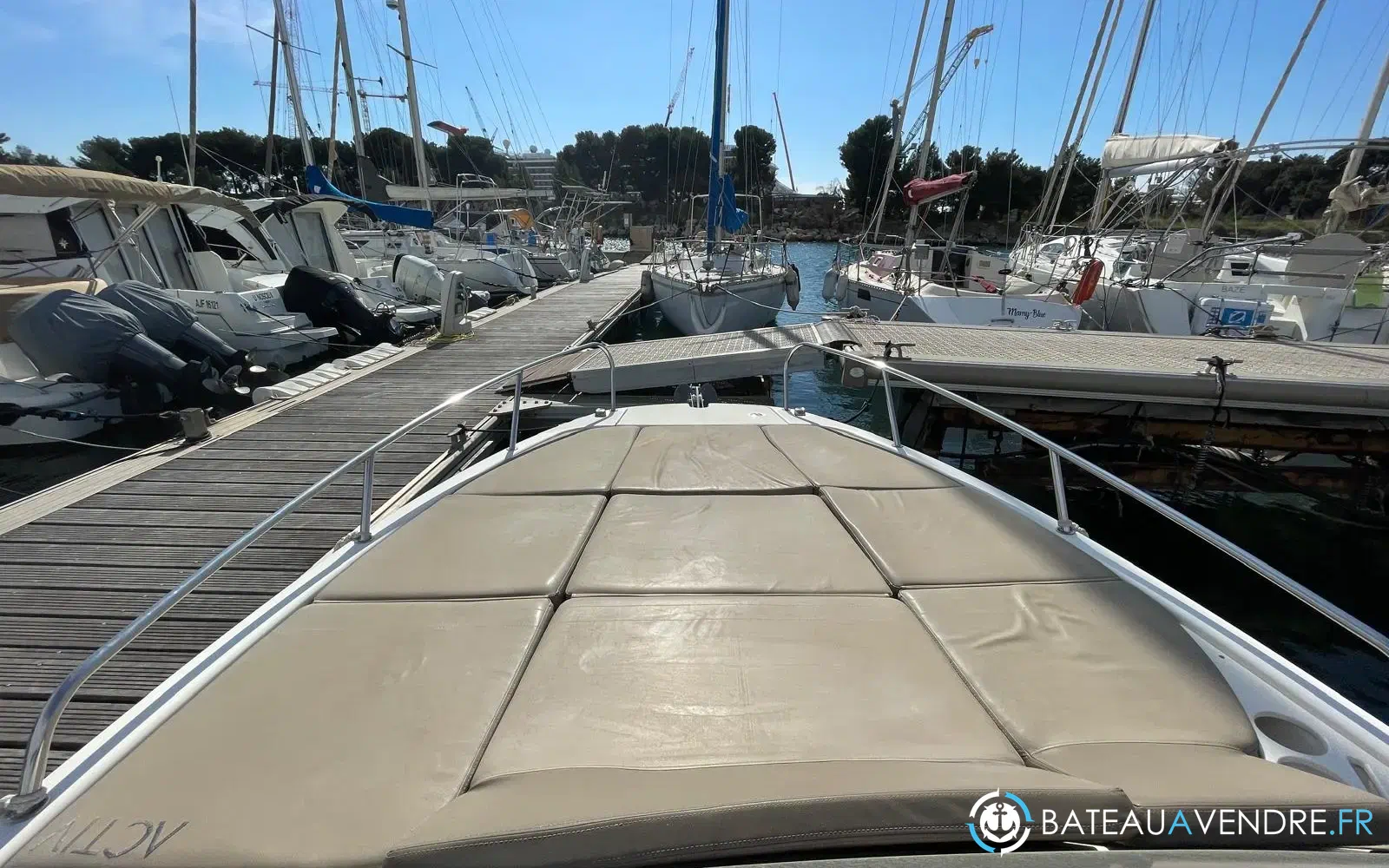 slider 8 Quicksilver Activ 755 Sundeck
