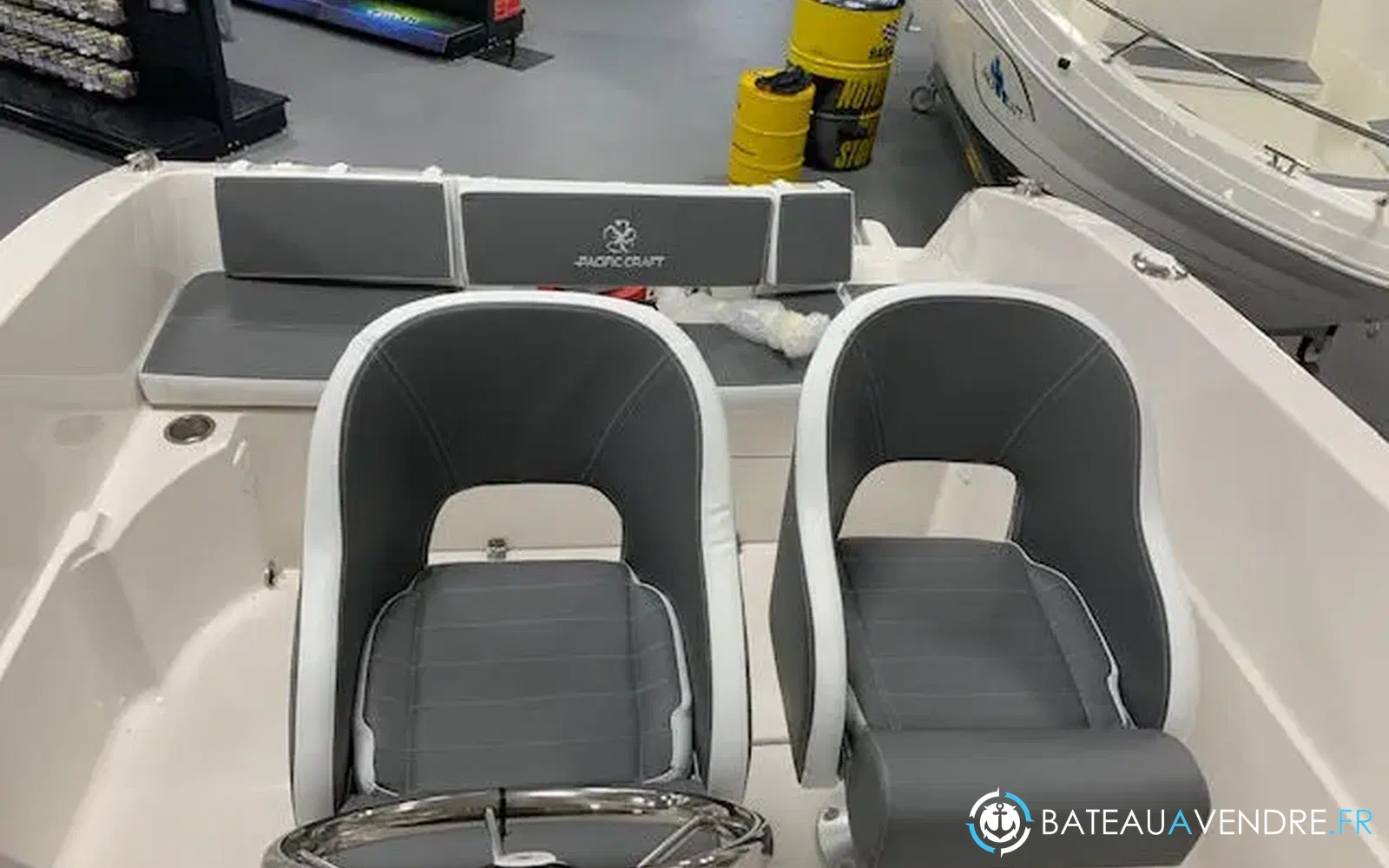 slider 2 Pacific Craft 545 Open