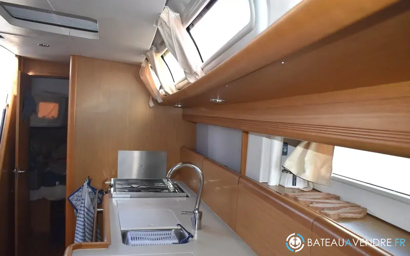 slider 18 Jeanneau Sun Odyssey 49 i