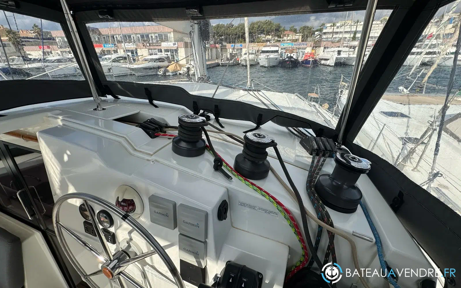 slider 9 Fountaine Pajot Isla 40