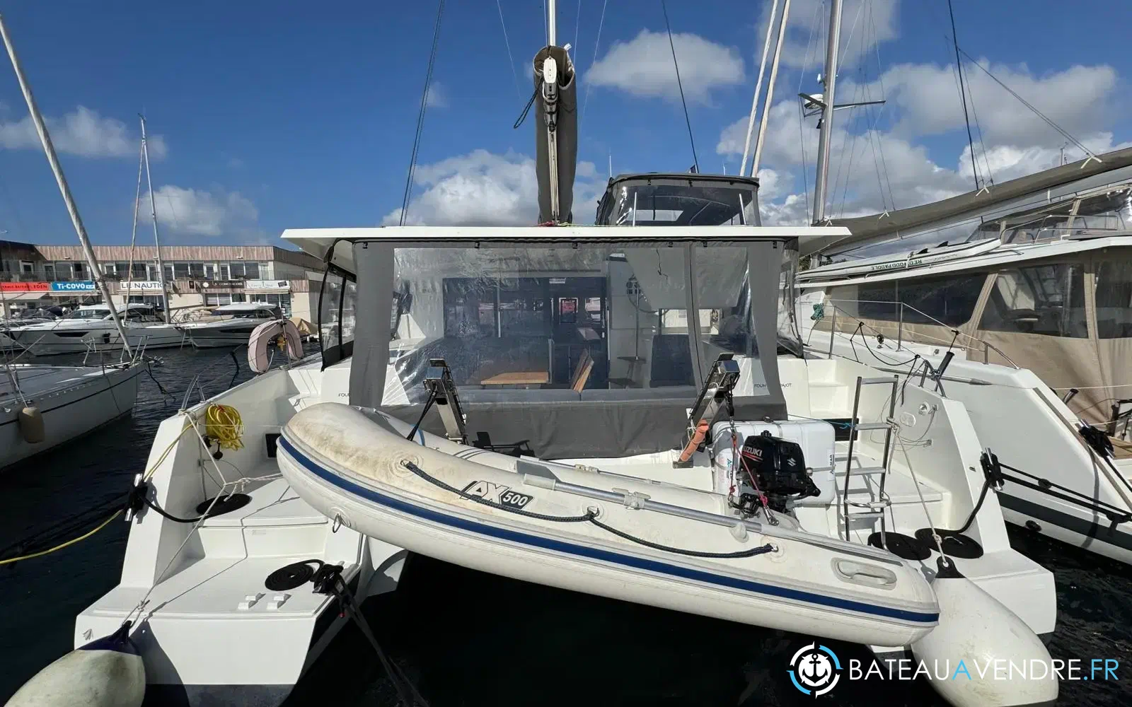 slider 48 Fountaine Pajot Isla 40