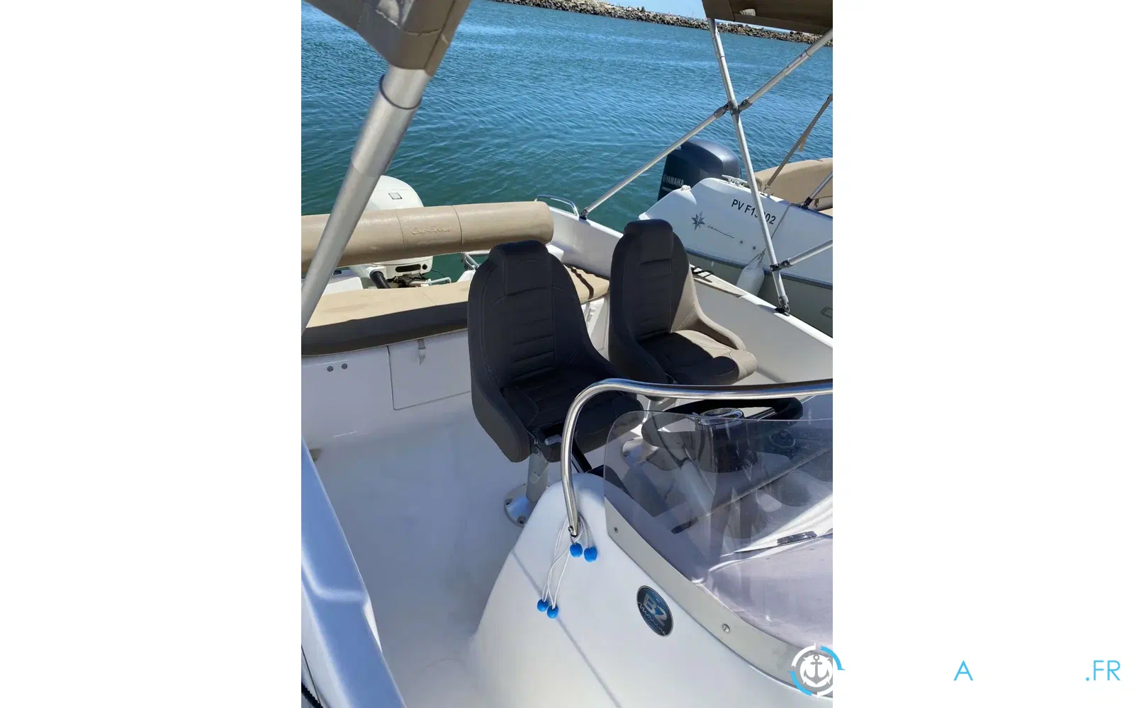 slider 4 B2 Marine 552 Open