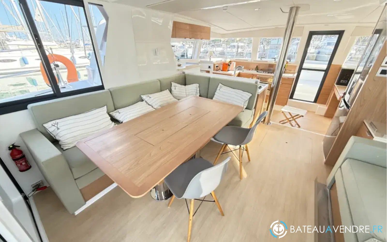 slider 4 Bali Catamarans Bali 4.2