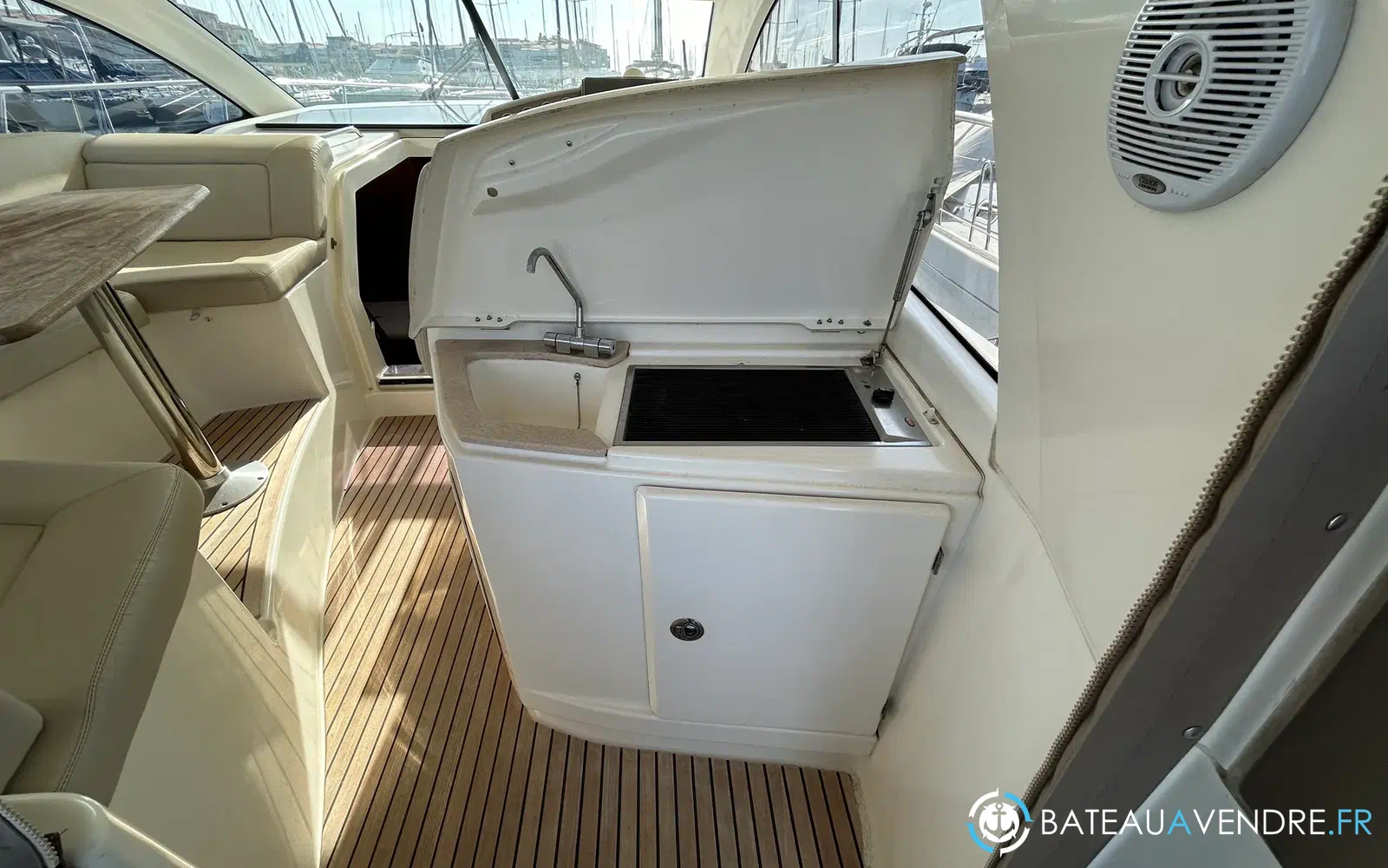 slider 10 Jeanneau Prestige 38