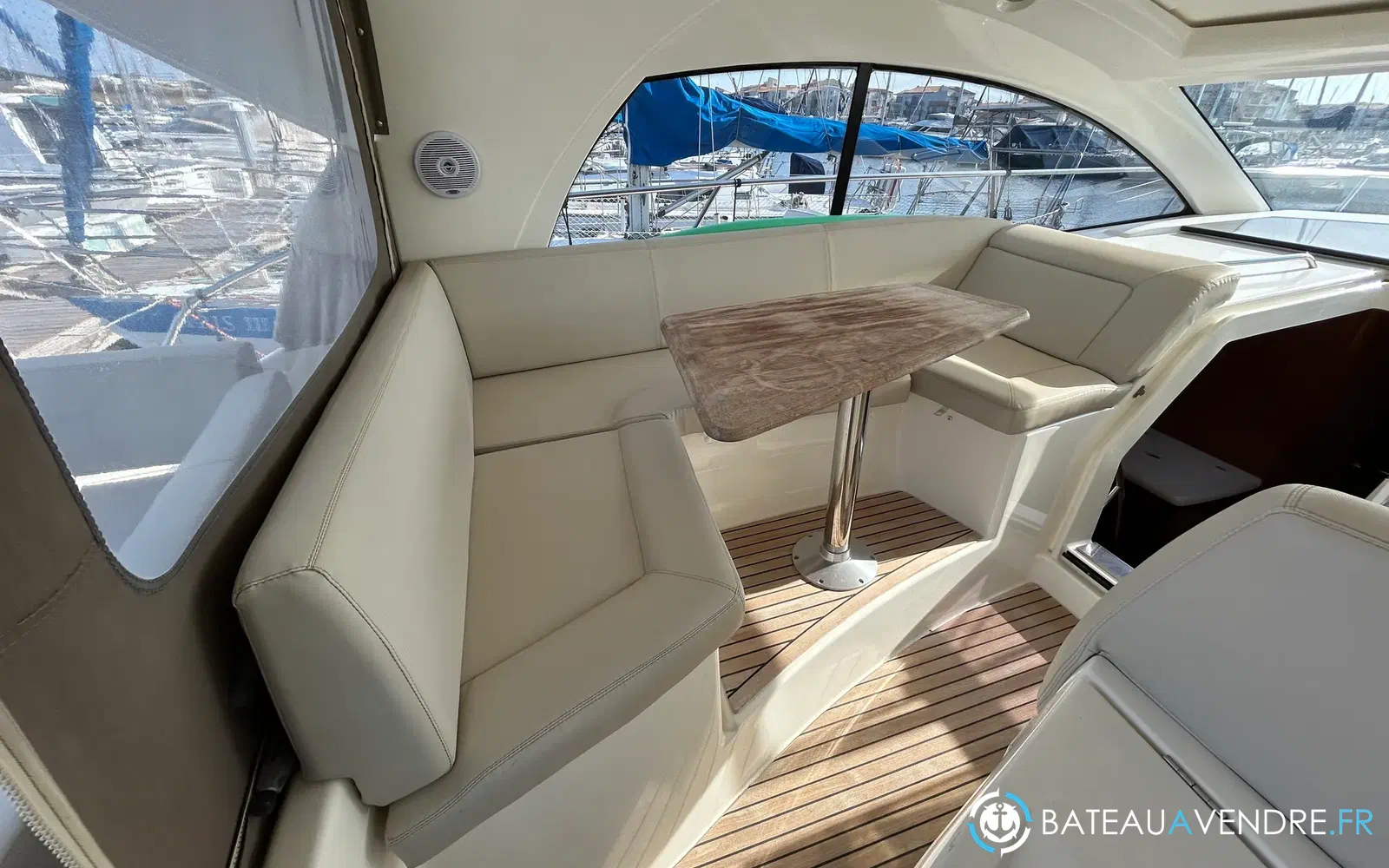 slider 12 Jeanneau Prestige 38