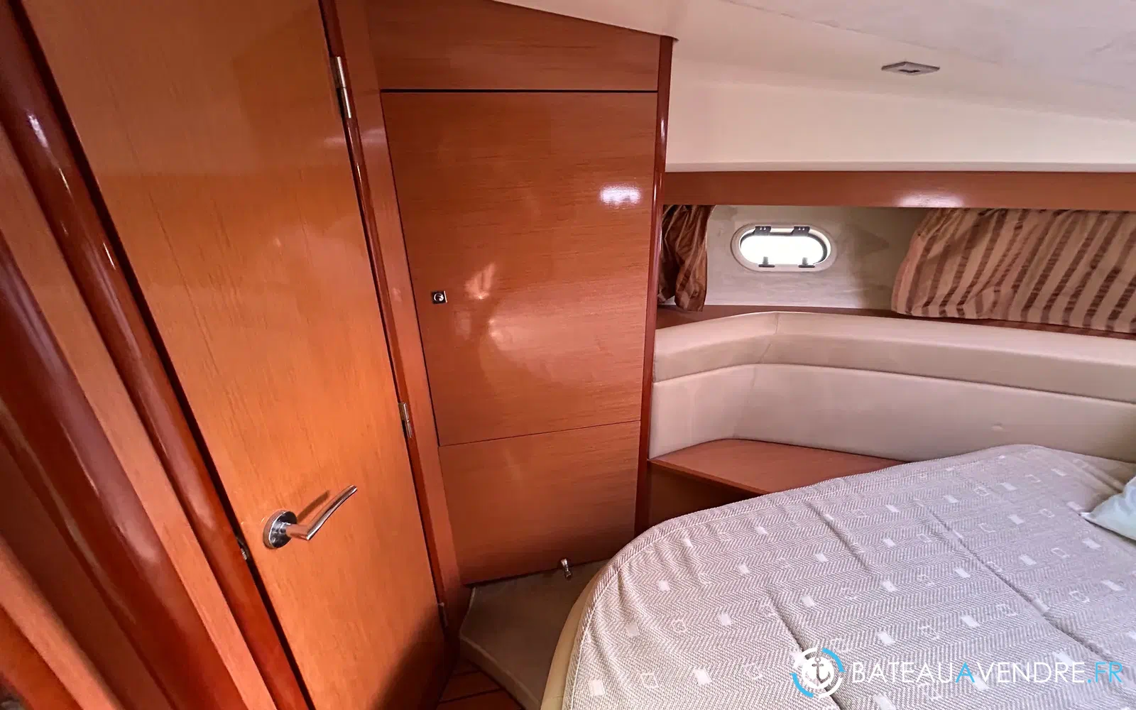 slider 25 Jeanneau Prestige 38