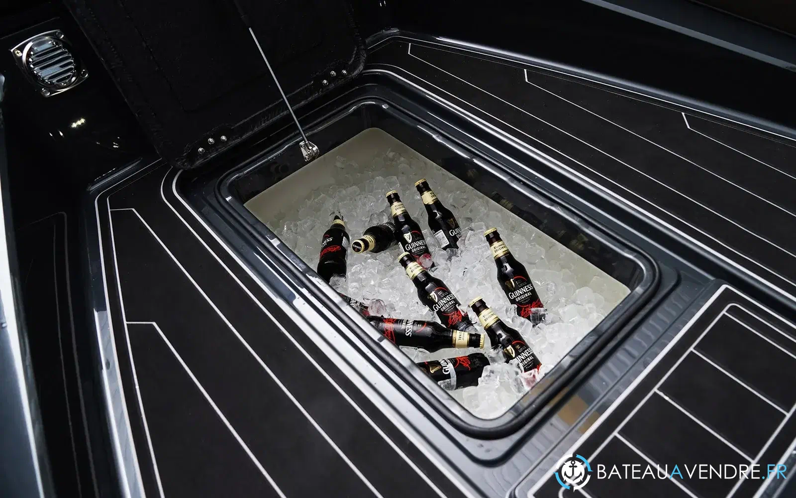 slider 19 Brig Navigator 26