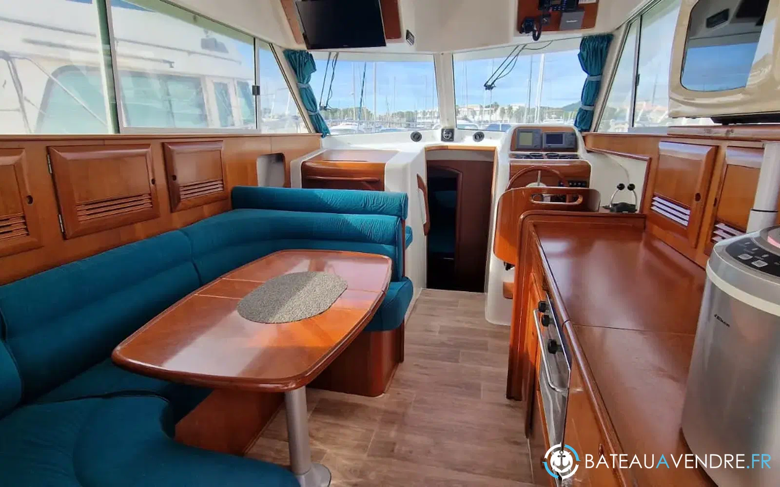 slider 37 Beneteau Antares 10.80