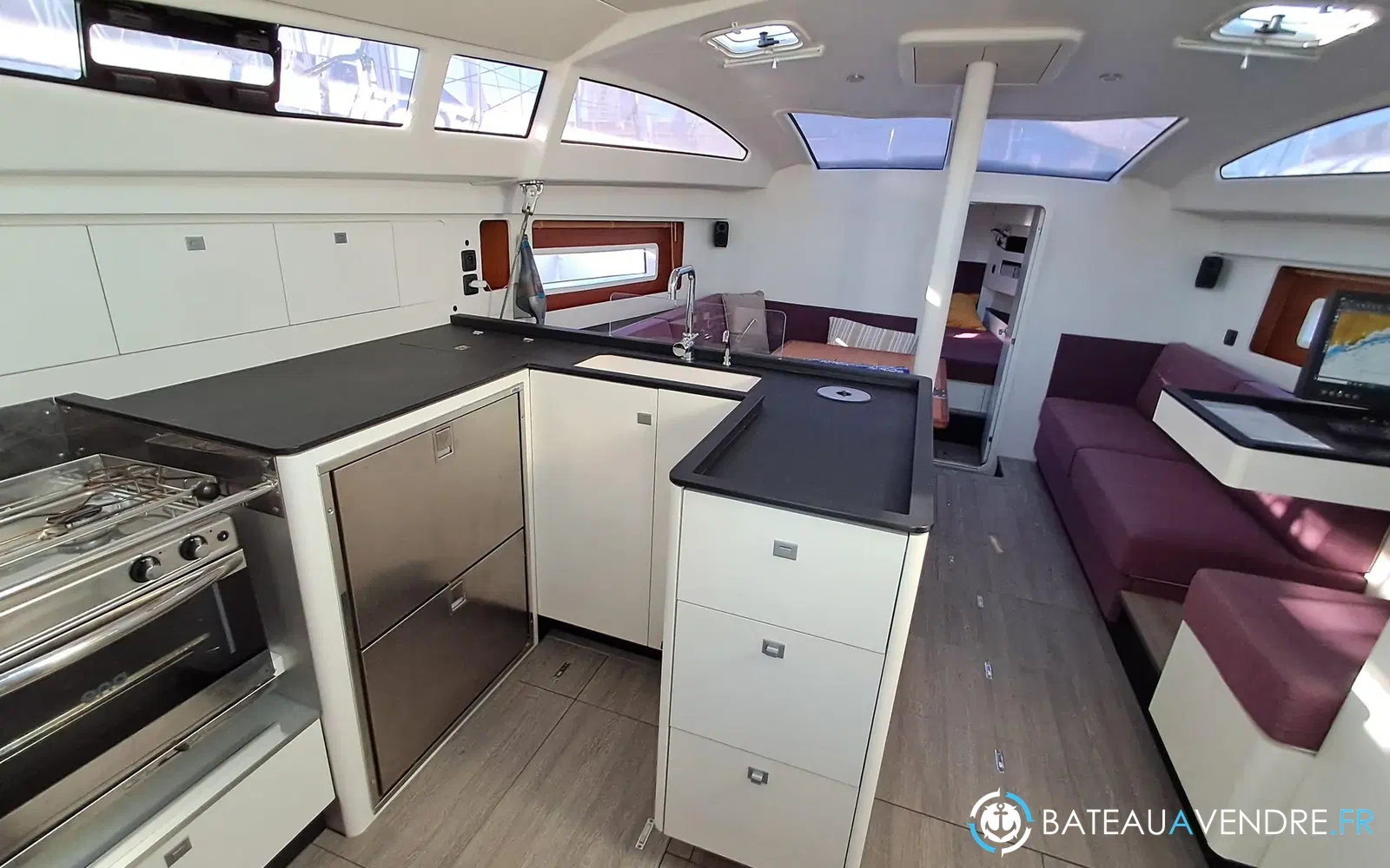 slider 1 RM Yachts RM 1180