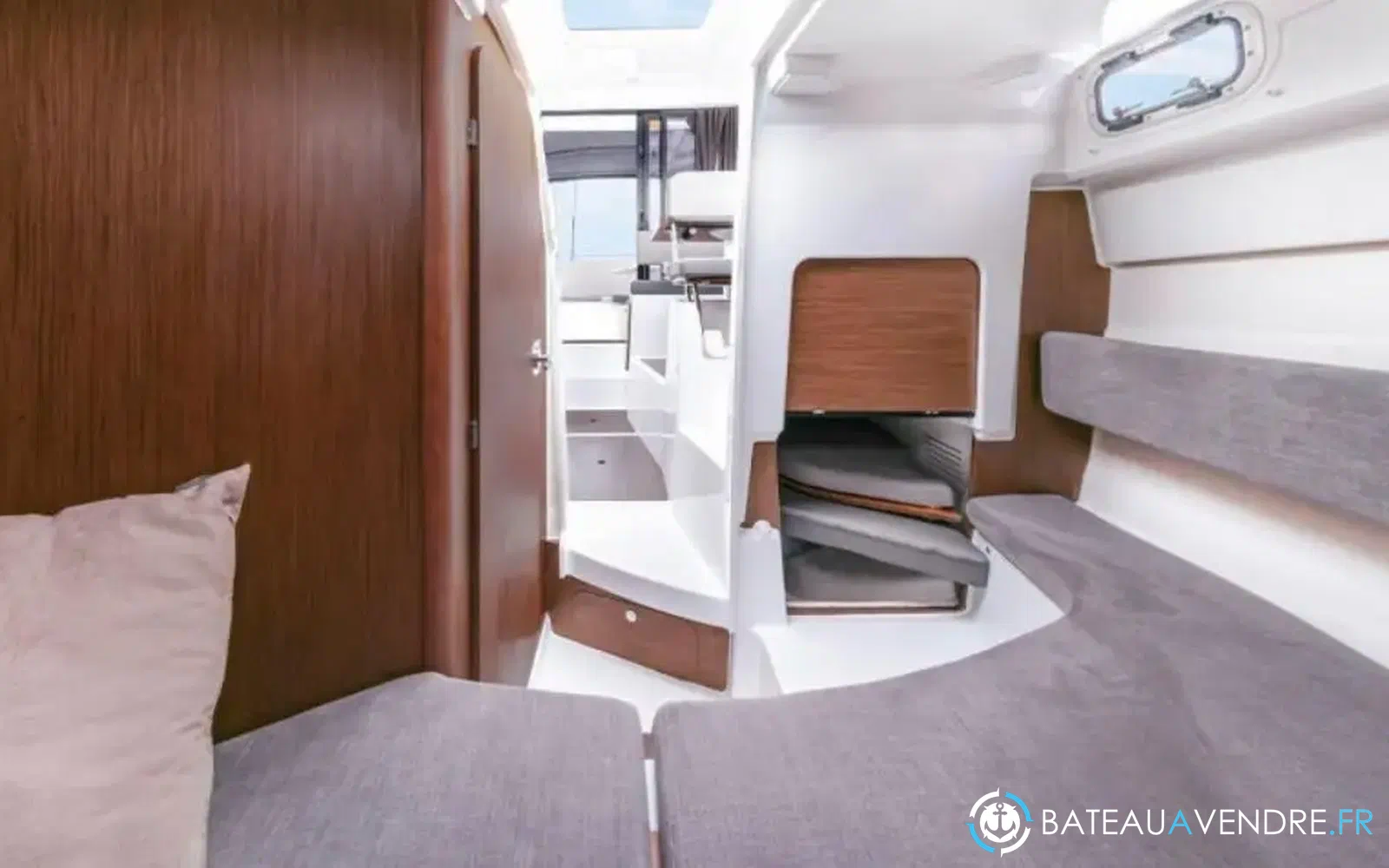 slider 10 Beneteau Antares 8 OB