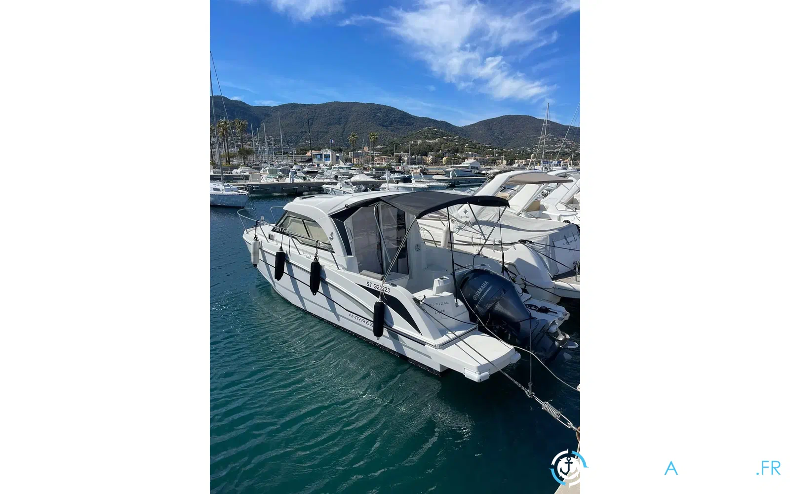 slider 0 Beneteau Antares 8 OB
