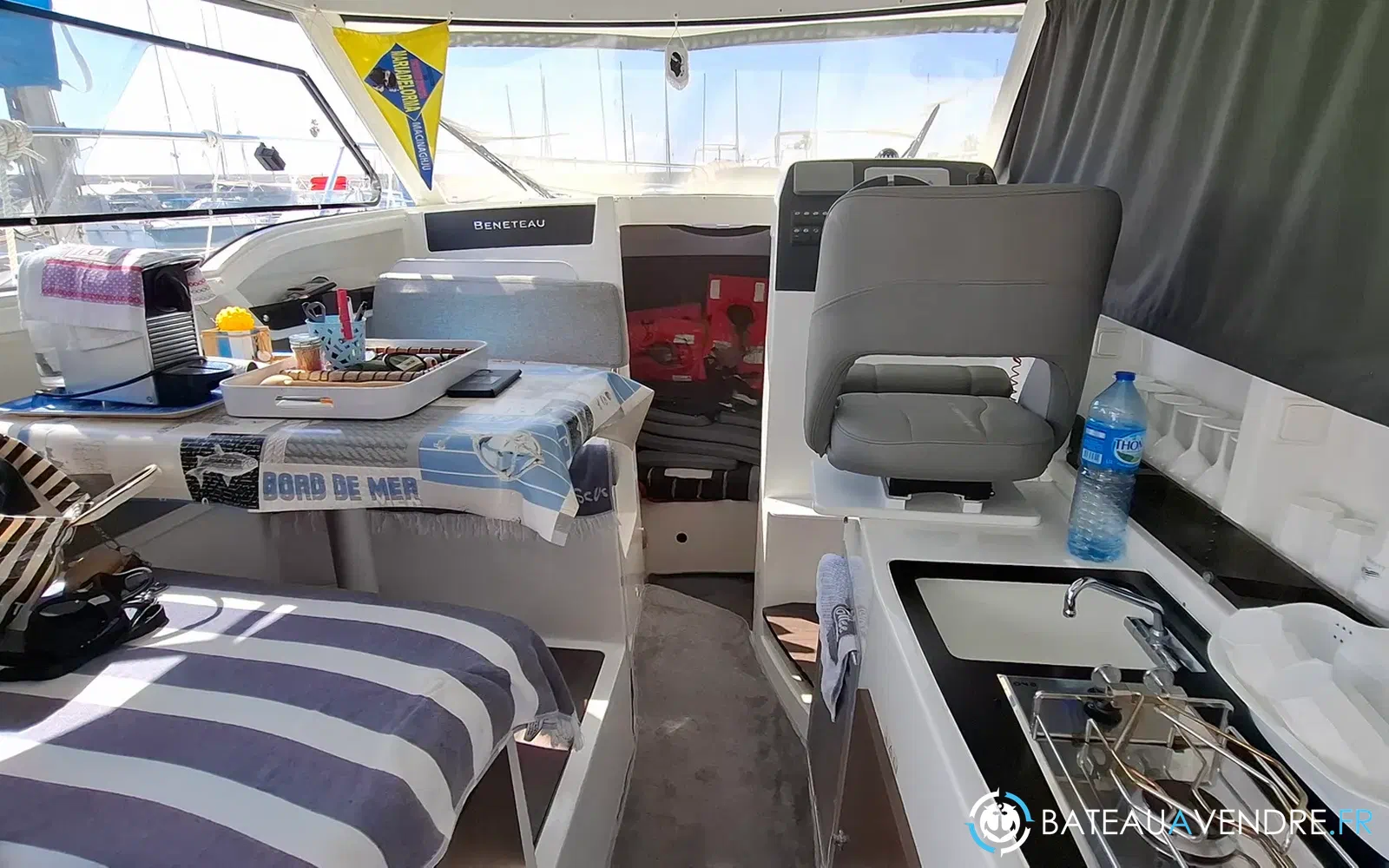 slider 14 Beneteau Antares 8 OB