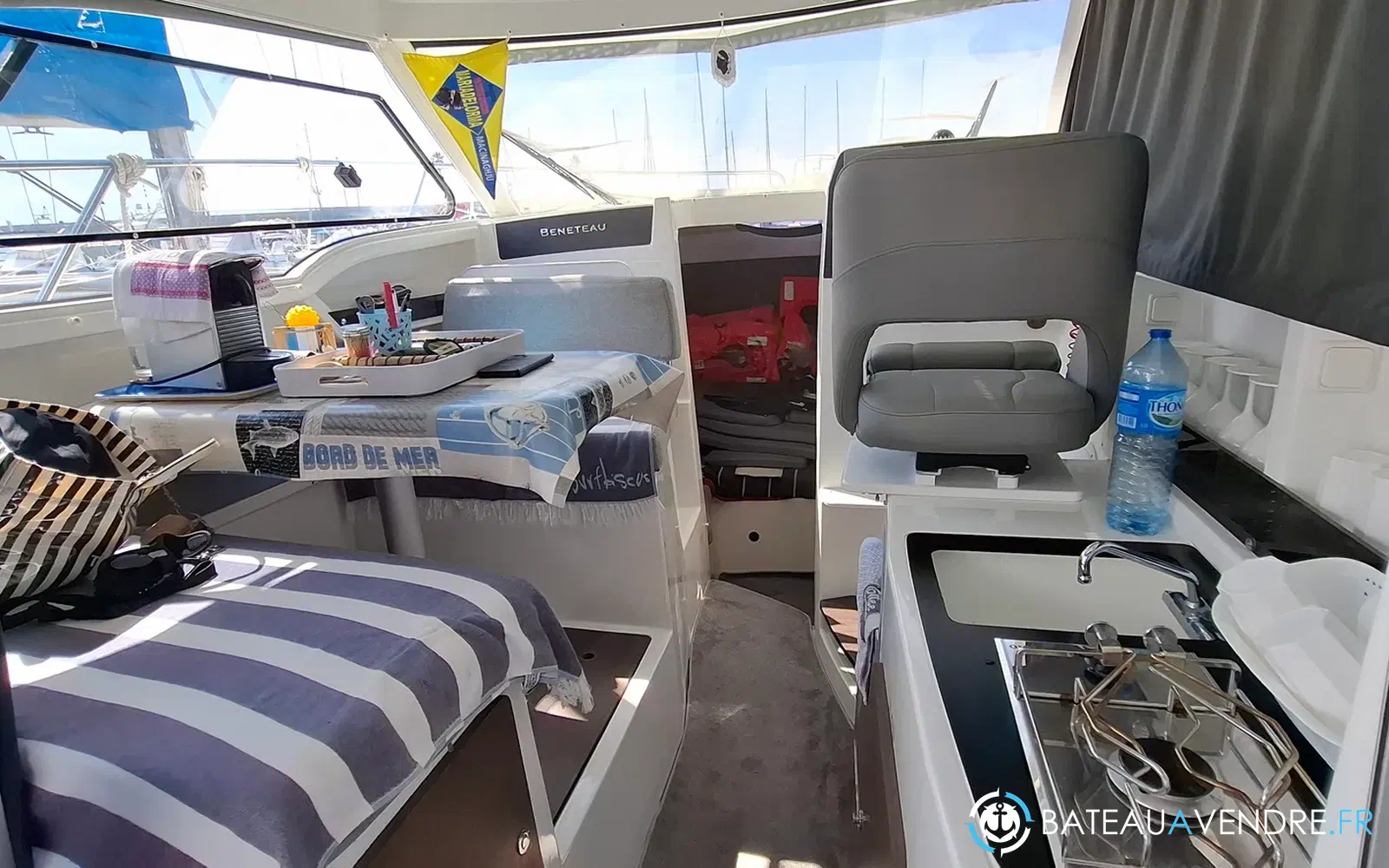 slider 15 Beneteau Antares 8 OB