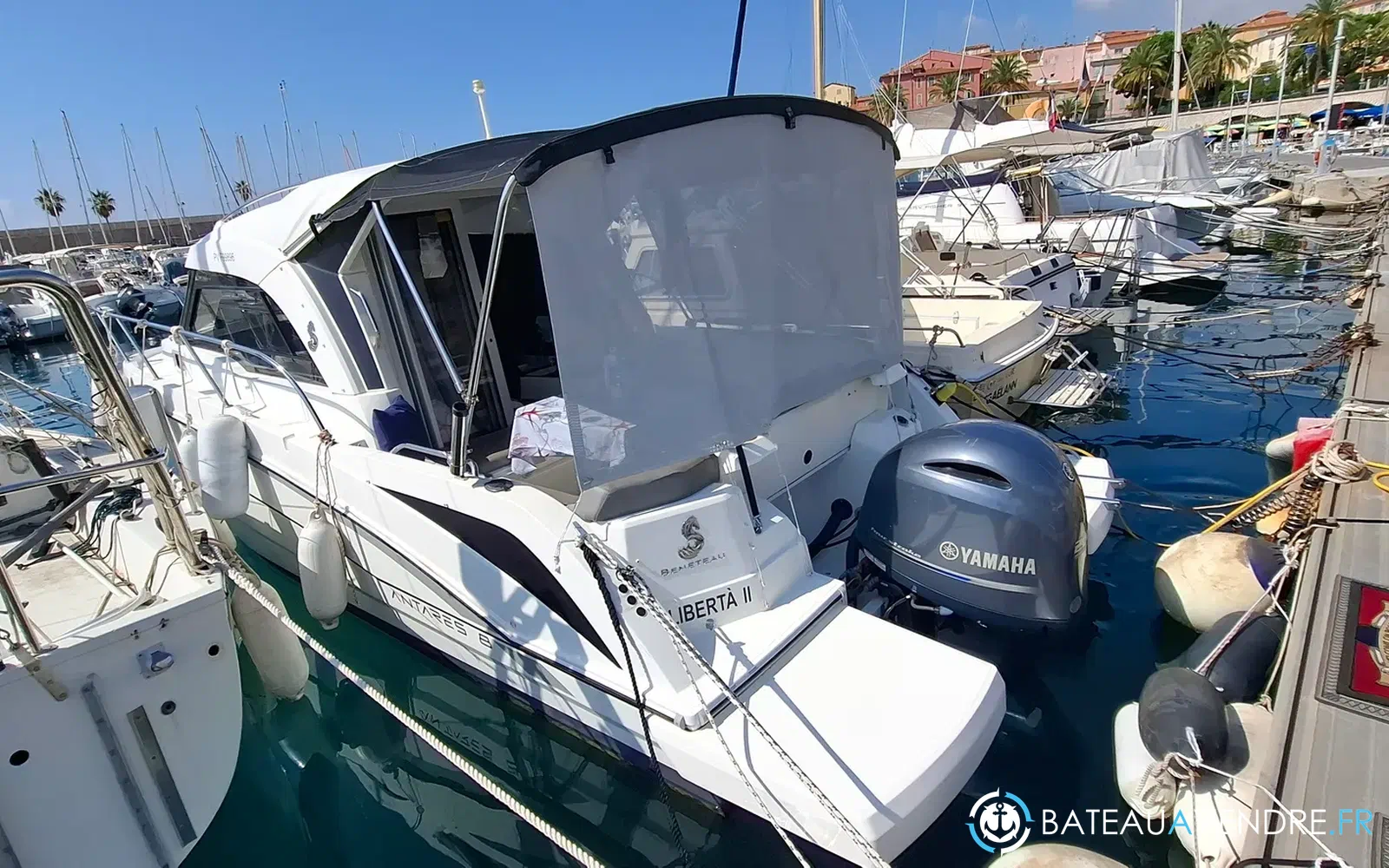 slider 24 Beneteau Antares 8 OB