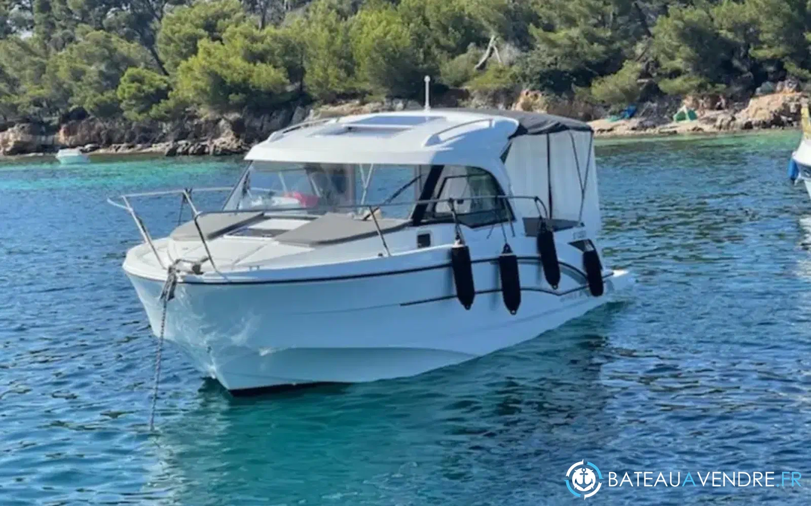 slider 2 Beneteau Antares 8 OB
