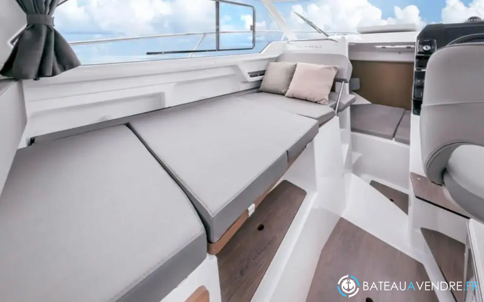 slider 6 Beneteau Antares 8 OB