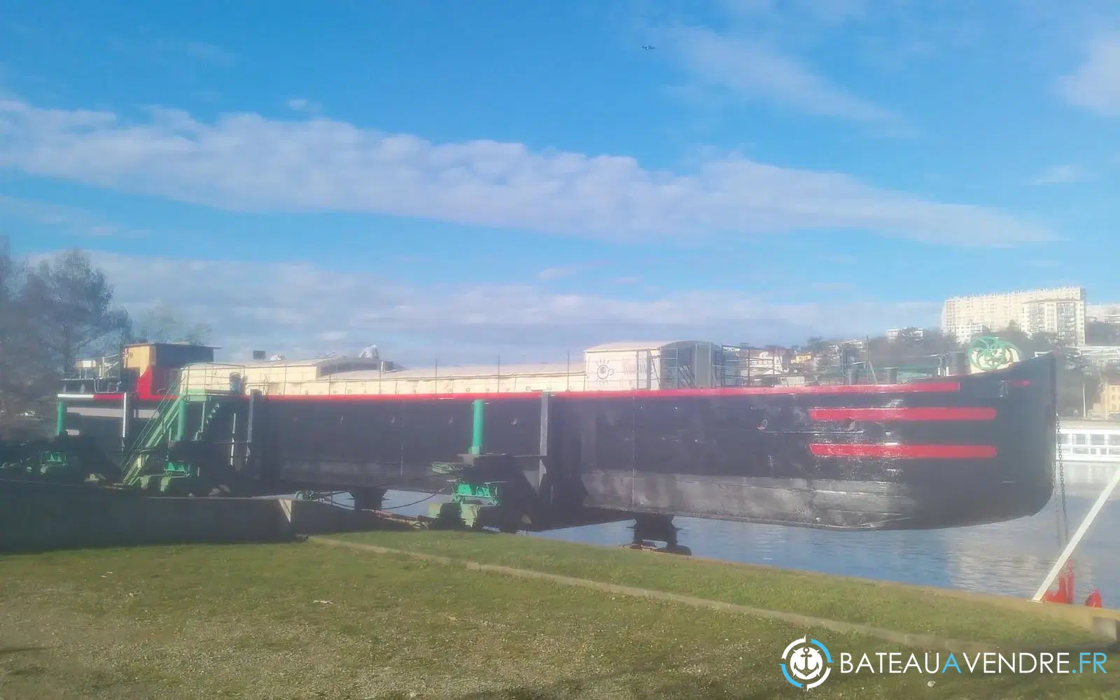 slider 14 Bateau Passagers EF ERP 150 PAX selon projet