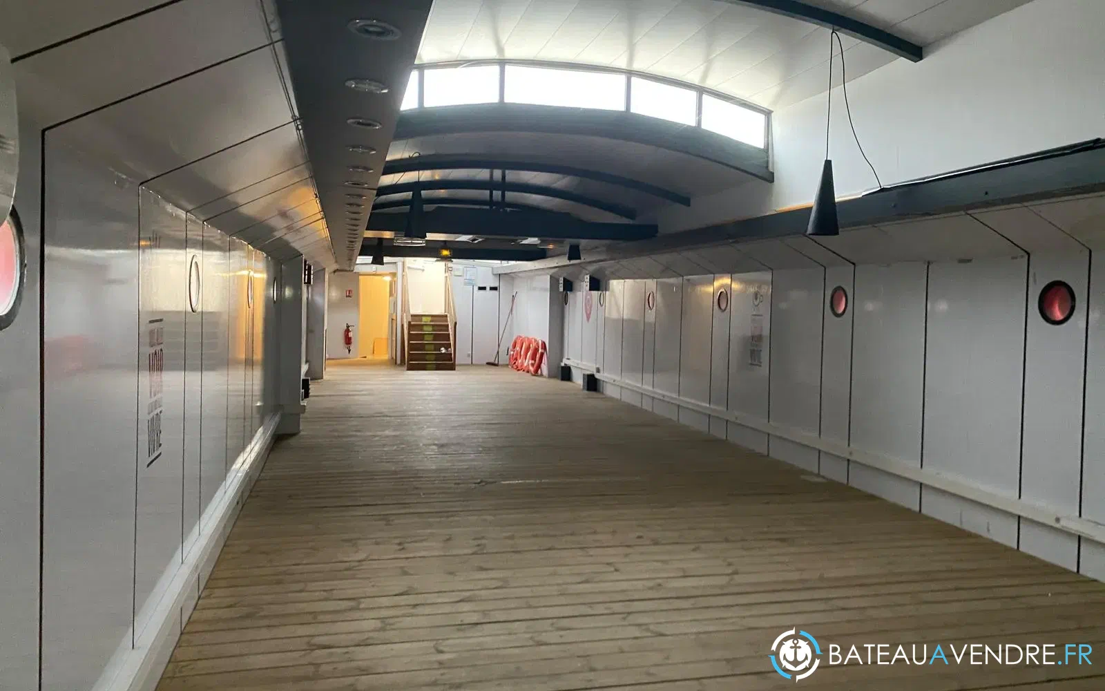 slider 6 Bateau Passagers EF ERP 150 PAX selon projet