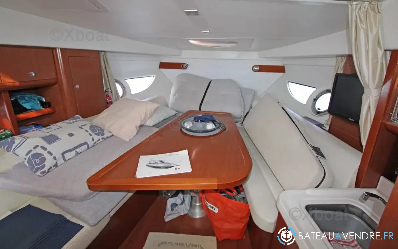 slider 9 Beneteau Gran Turismo 34