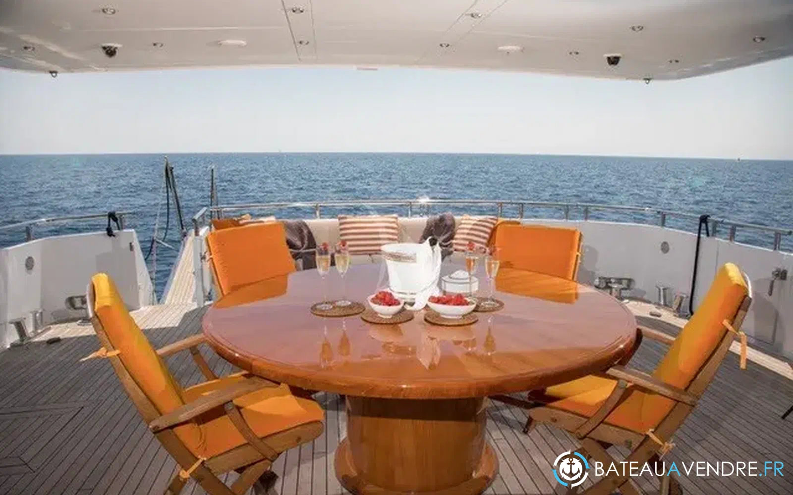 slider 4 Heesen 30