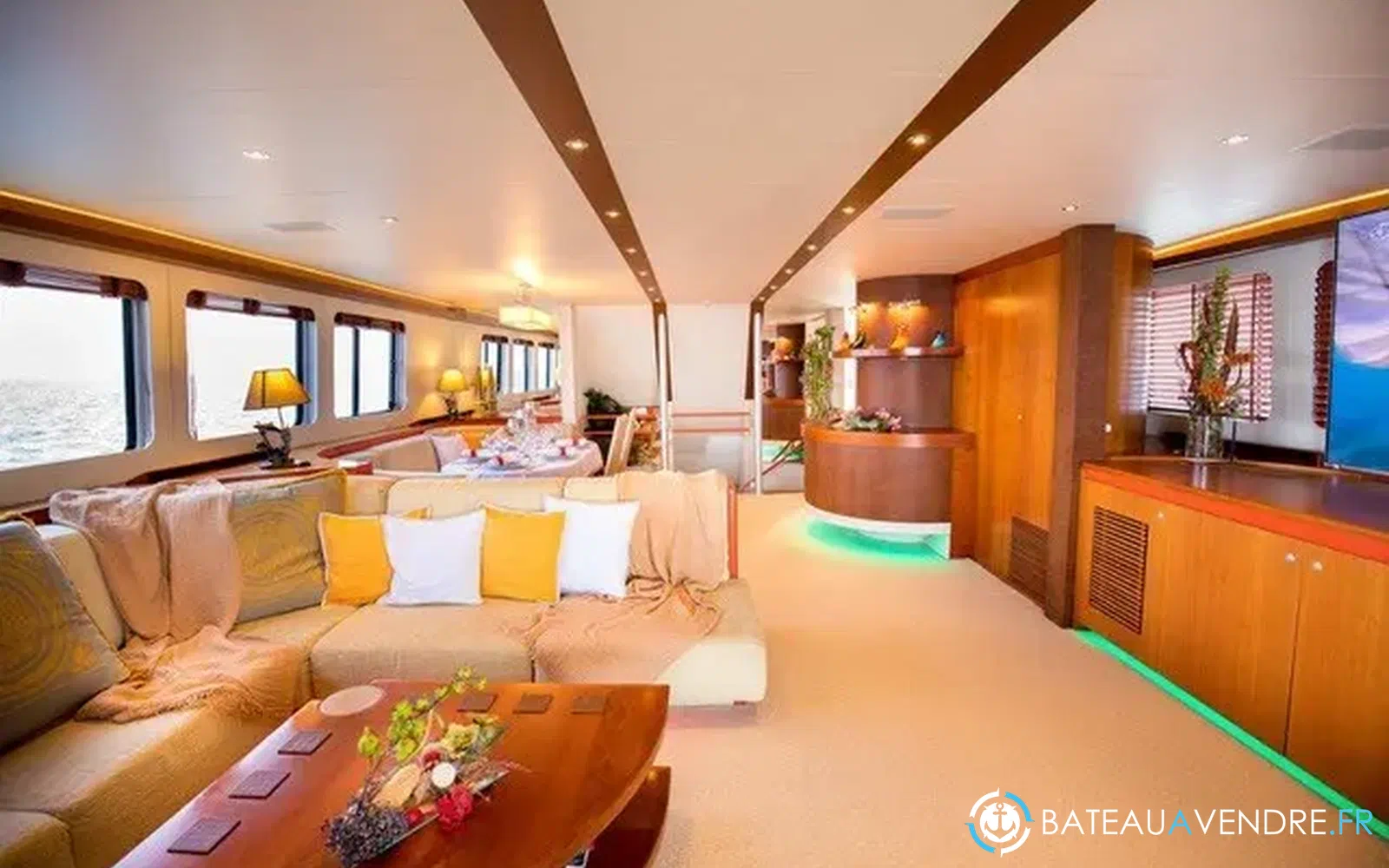 slider 6 Heesen 30