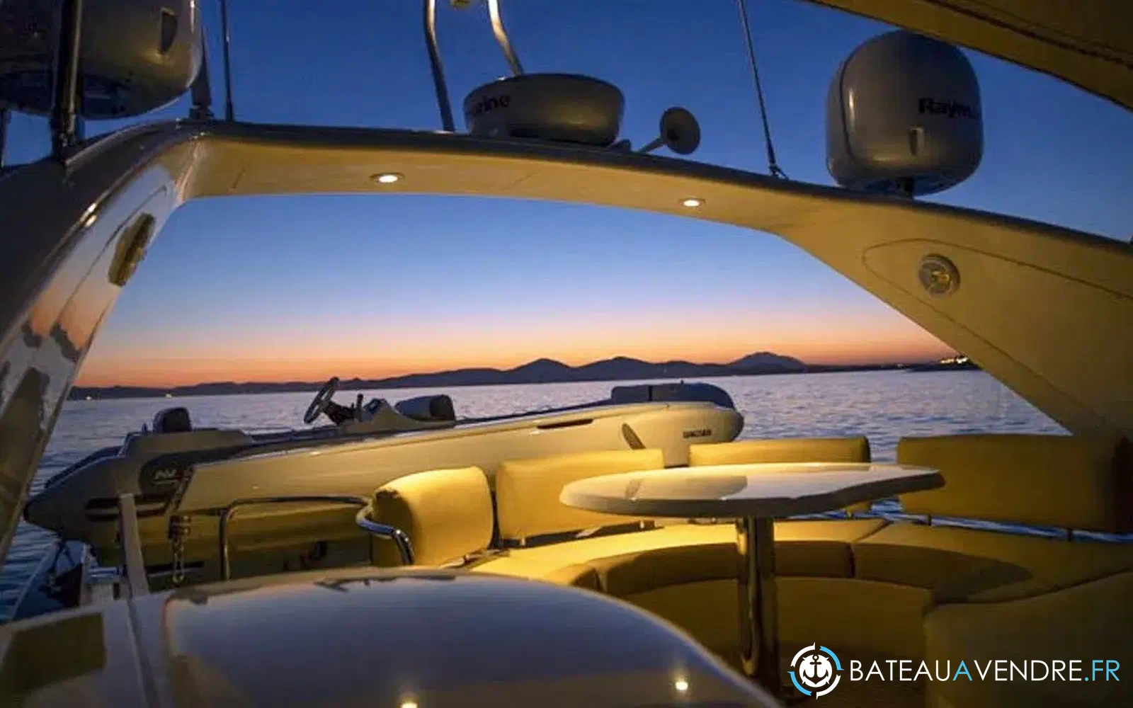 slider 9 Azimut 68 E