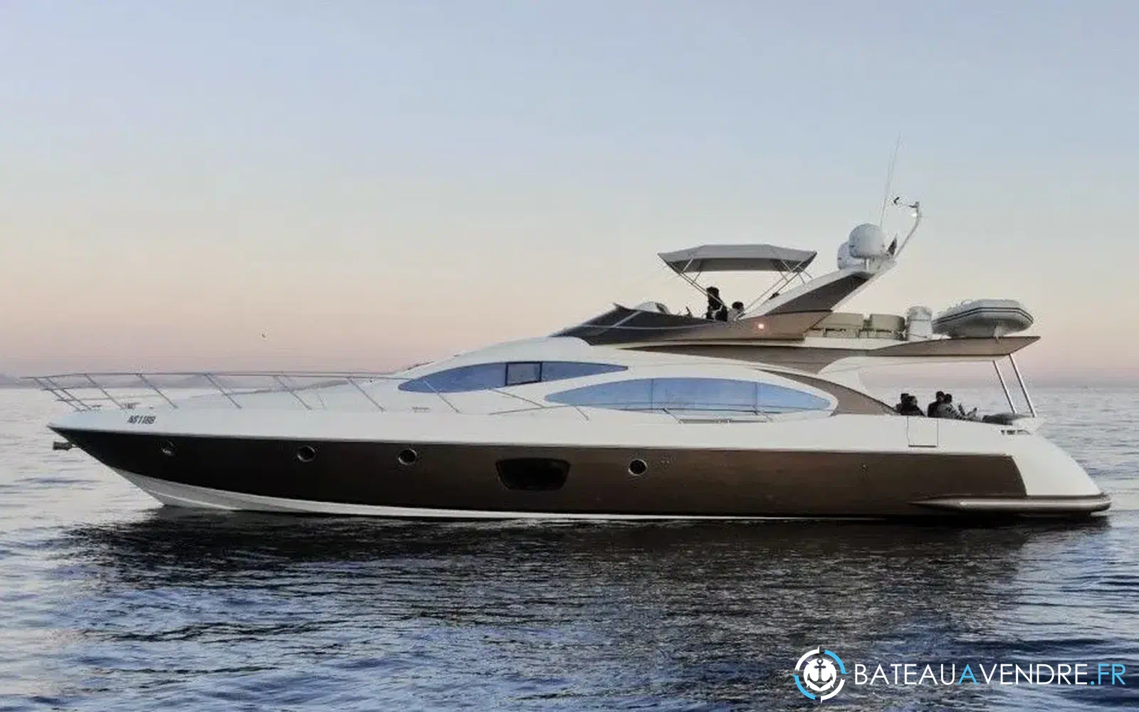 slider 1 Azimut 68 E